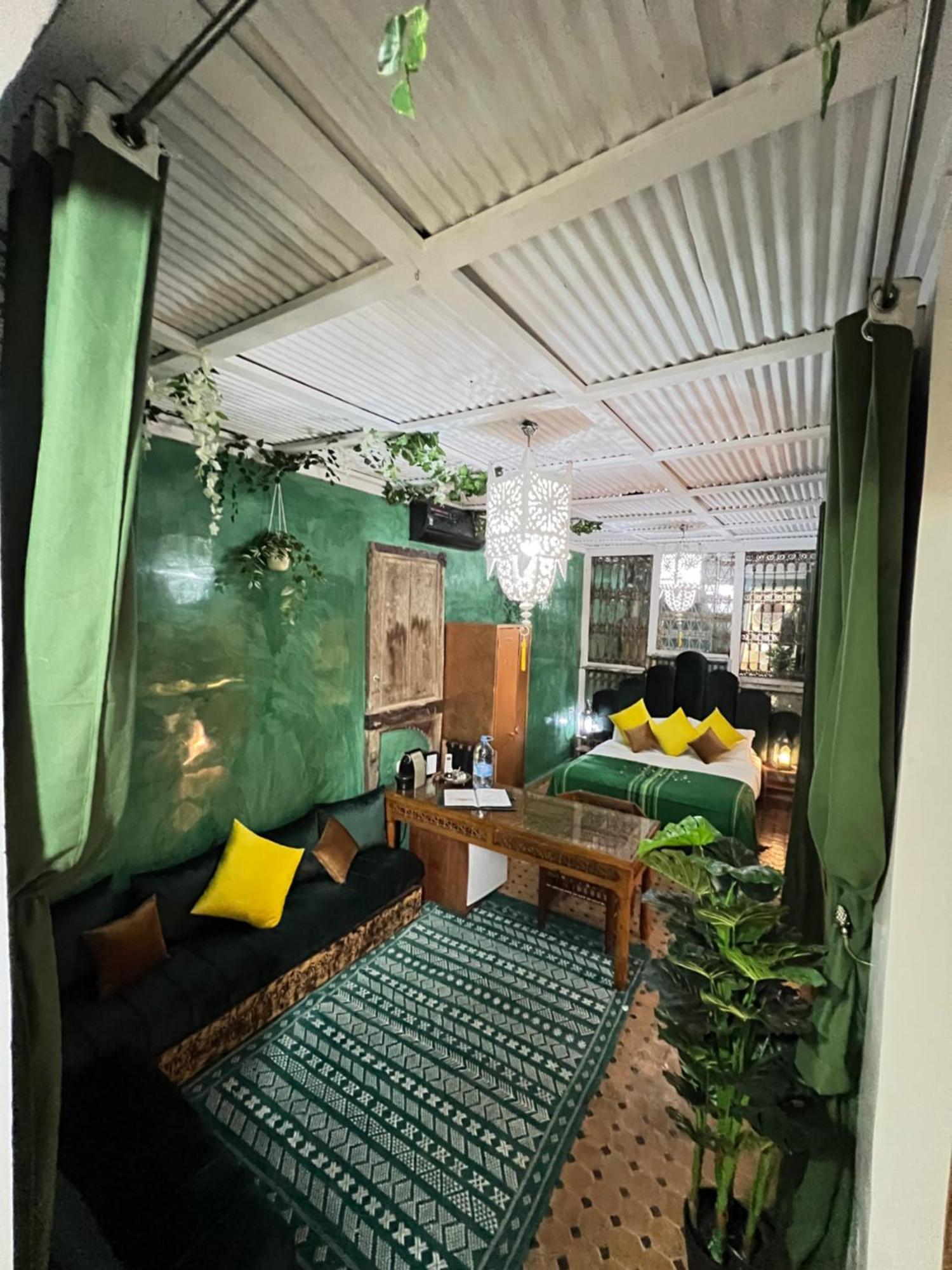 The Repose Hotel Salé Екстериор снимка