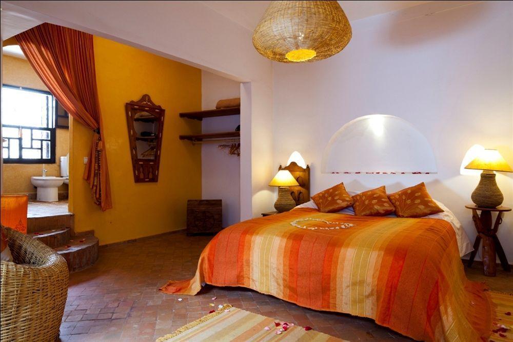 The Repose Hotel Salé Екстериор снимка