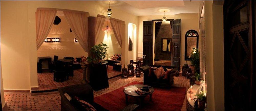 The Repose Hotel Salé Екстериор снимка