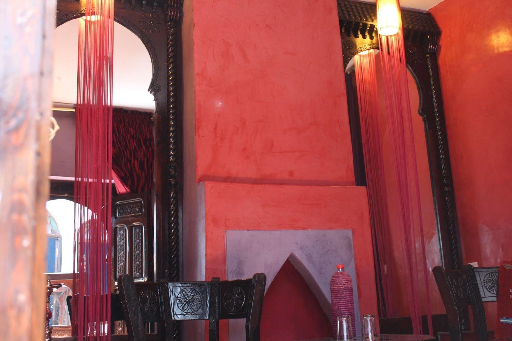 The Repose Hotel Salé Екстериор снимка